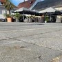 Durch die Verankerung des Festzeltes mit Eisenstangen sei es laut ÖVP beim "Plaza Summer Opening" zu Schäden an den Granitplatten gekommen