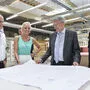 Landeshauptmann Kaiser mit den Geschäftsführern Erika Verachter und Wolfgang Walzl