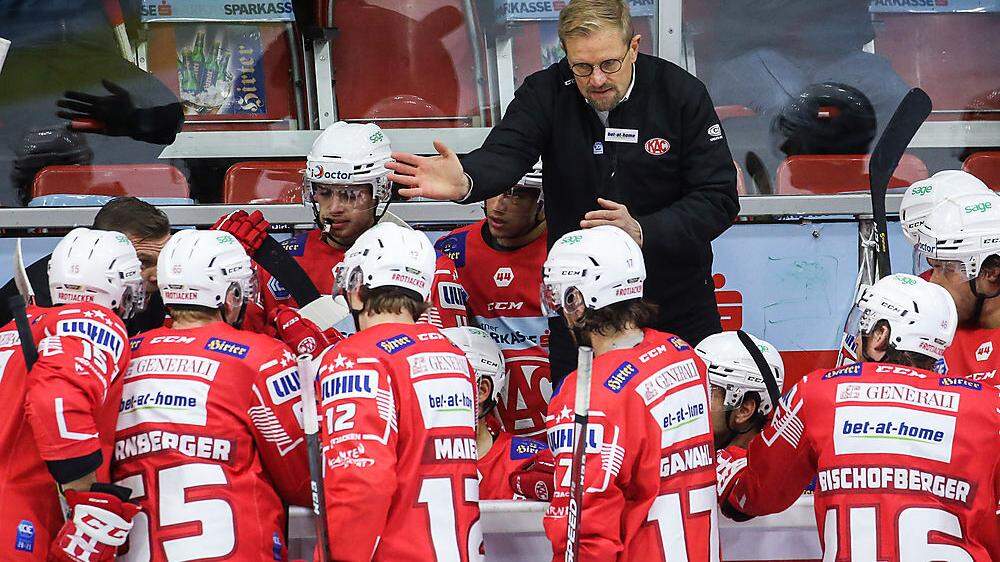 KAC-Trainer Petri Matikainen sieht eine gute Entwicklung bei seiner Mannschaft
