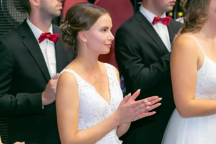 Denn diese war ebenfalls als eine der Maturantinnen dabei, um ihre große Ballnacht zu feiern. 