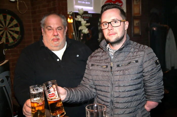Das allseits bekannte „Bieradies“ lud zur großen Abschlussfeier. 
