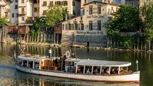 Ein Ausschnitt aus dem Video, der unter anderem für Diskussionen im Internet sorgt: Ja, es gab wirklich Schiffe auf der Mur