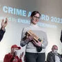 Alex Beer freute sich über den Award aus den Händen von Kulturstadtrat Günter Riegler (rechts) und dem Sprecher der Energie Steiermark, Urs Harnik-Lauris.