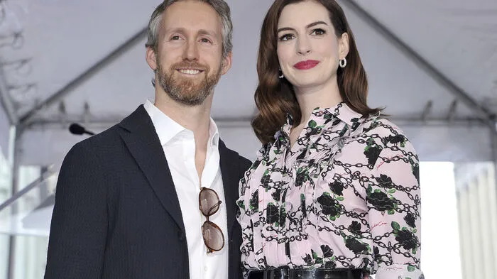 Die US-Schauspielerin Anne Hathaway (36, "Alice im Wunderland") und ihr Mann erwarten ihr zweites Kind