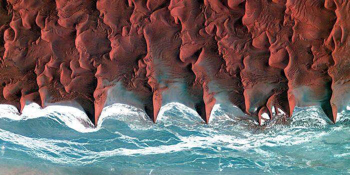 Atemberaubend: Satellitenbild der Wüste Namib