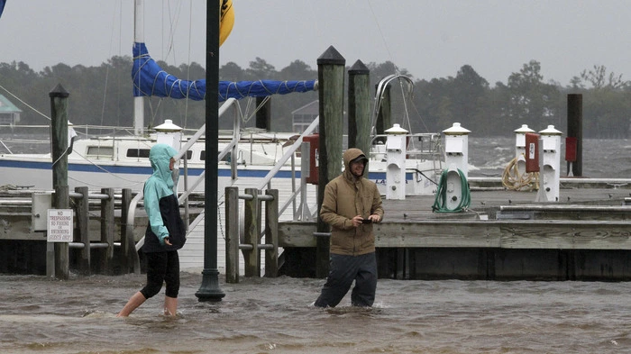 Als eine der ersten Gegenden wurde der Nationalpark Outer Banks getroffen, eine dem Festland vorgelagerte Insel im US-Staat North Carolina. Auch New Bern (im Bild) wurde von einer Sturmflut getroffen.  