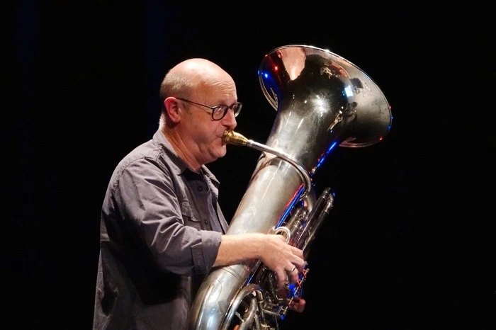 ...Ali Angerer (Tuba)...
