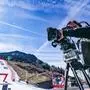FIS Alpine Ski WM Saalbach 2025 - Bei der Alpinen Ski-WM 2025 in Saalbach blickt die Sportwelt auf Österreich. Der ORF überträgt live und exklusiv alle sportlichen Entscheidungen – und natürlich auch, was rund um die WM passiert. Um die spektakulären Bilder der Ski-WM möglichst hautnah in die heimischen Wohnzimmer oder auf die Screens zu bringen, bestreitet der ORF den Ski-Event mit einem erfahrenen Team mit insgesamt 50 Personen, die am WM-Ort stationiert sind. Das umfasst alle redaktionellen Mitarbeiter:innen, Moderatorinnen und Moderatoren, Kokommentatorinnen und Kokommentatoren, Expertinnen und Experten, Kamerafahrer:innen, für Radio, Online und Social Media Verantwortliche, nationale und internationale Regie sowie nationale und internationale Produktionsleitung. Foto: ORF/Roman Zach-Kiesling. Veröffentlichung honorarfrei nur für redaktionelle Berichterstattung in Sendungszusammenhang und mit Copyrightangabe. Kontakt: foto@orf.at