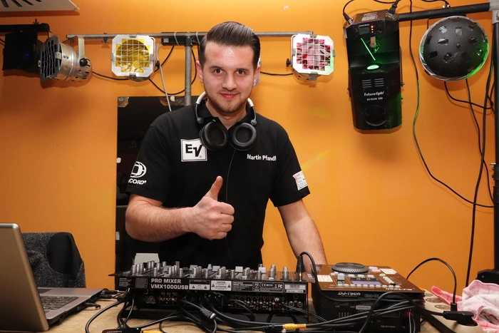 "DJ MP" Martin Pfandl war in der Disco.