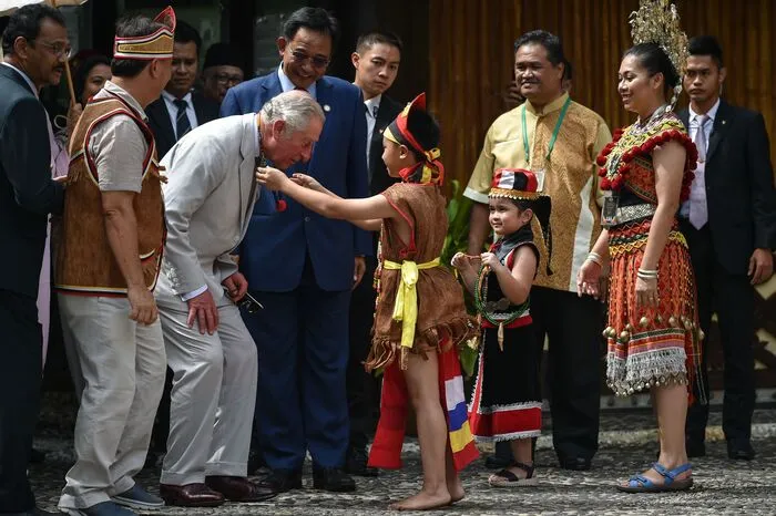 Charles und Camilla befinden sich derzeit auf einer elftägigen Asienreise, die sie bereits nach Singapur führte und auch einen Besuch in Indien im Programm hat.