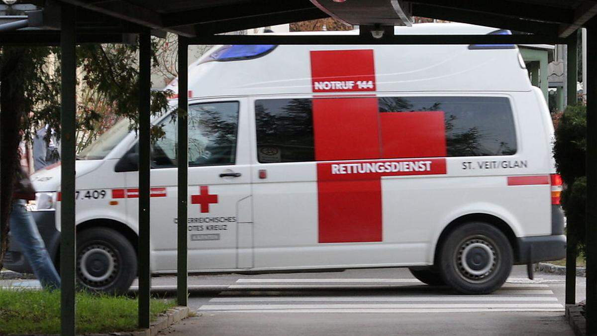 Die beiden Verletzten wurden ins Klinikum eingeliefert