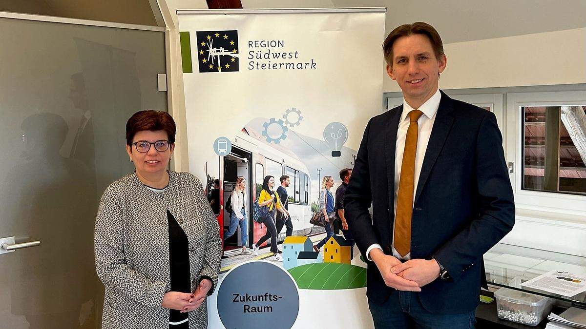 Bernadette Kerschler und Joachim Schnabel vom Regionalverband Südweststeiermark 