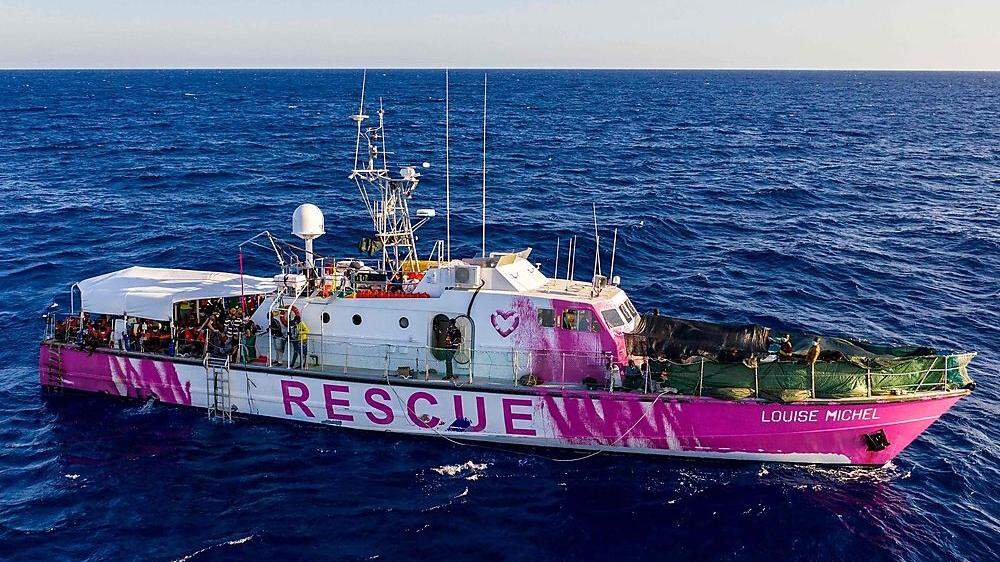 Hilfe für die Helfer: das Schiff „M.V. Louise Michel“ von Banksy für Sea-Watch