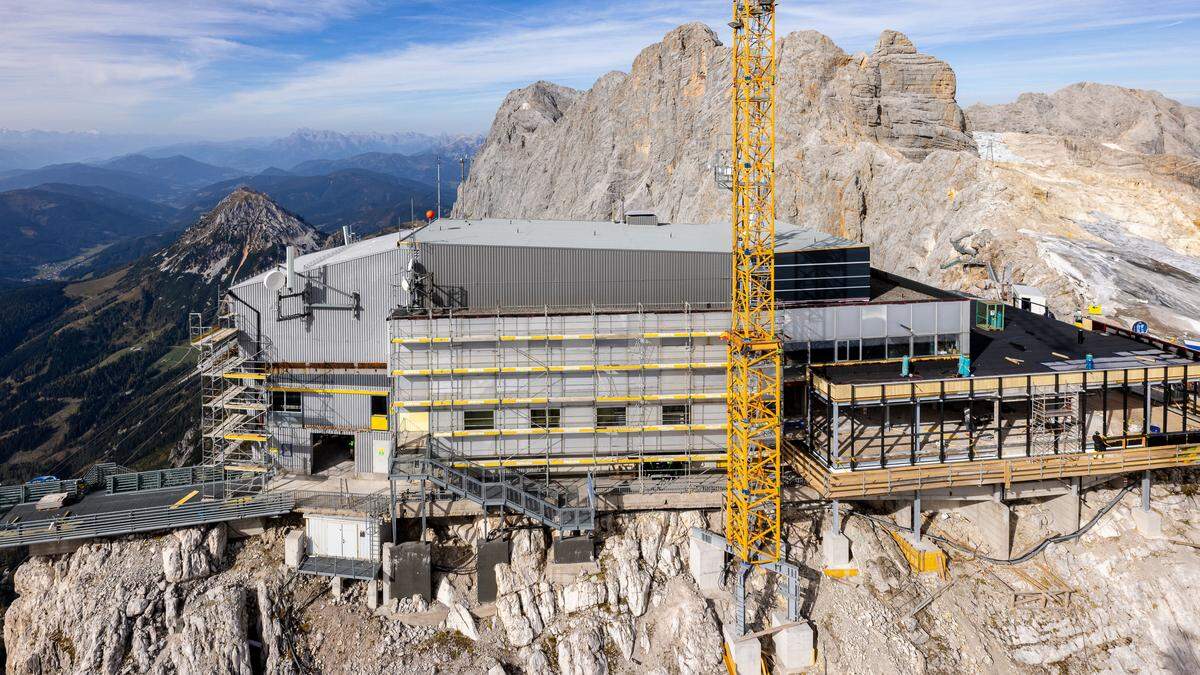 Die Kosten für den Umbau der Bergstation belaufen sich auf rund 15 Millionen Euro