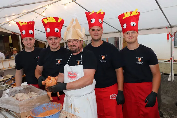 Bitte klicken Sie sich durch die Bilder.