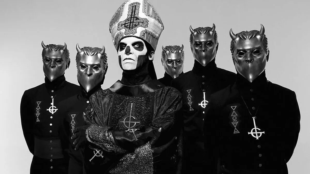 Papa Emeritus III und seine namenlosen Guhls