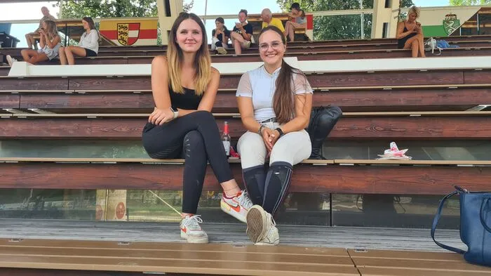 Von 25. bis 27. August finden in Piber die Bundesländermannschaftsmeisterschaften im Springreiten statt. Mit dabei sind auch die Reiterinnen Katharina Wucherer (16), die heuer das Kärntner Team anfeuert, und Christina Dionisio (20), die für das Team Kärnten an den Start geht.