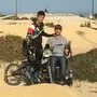 Sascha Benes mit seinem Sohn Chenoa, der erfolgreicher BMX-Fahrer ist.