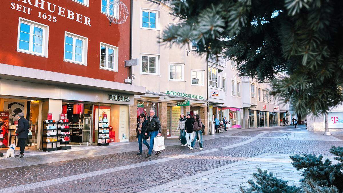 In der Lienzer Innenstadt herrscht reges Treiben. Die Händler sind zufrieden