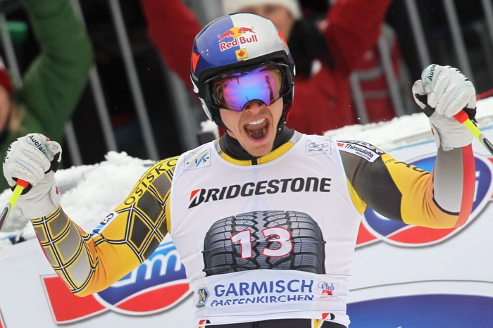 Diesen erklärte der 37-Jährige Super-G-Weltmeister unter Tränen am Donnerstag am Rande der Weltcuprennen in Lake Louise. "Es macht keinen Sinn mehr, das Risiko einzugehen", erklärte Guay.