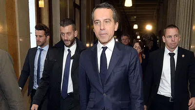 SPÖ-Chef Christian Kern hat sich die Latte hoch gelegt, aber auch Schlupflöcher offen gelassen