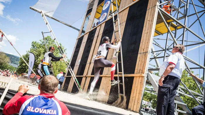 Höhepunkt der Feuerwehrolympiade war das Hakenleitersteigen in Villach. Klicken Sie sich hier durch die Fotos.