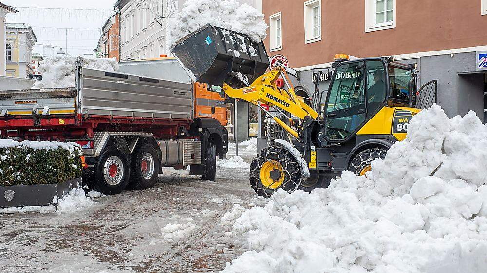 1,2 Millionen Euro hat Lienz bisher Schneeräumungskosten, 68.000 Euro gibt es dafür vom Land
