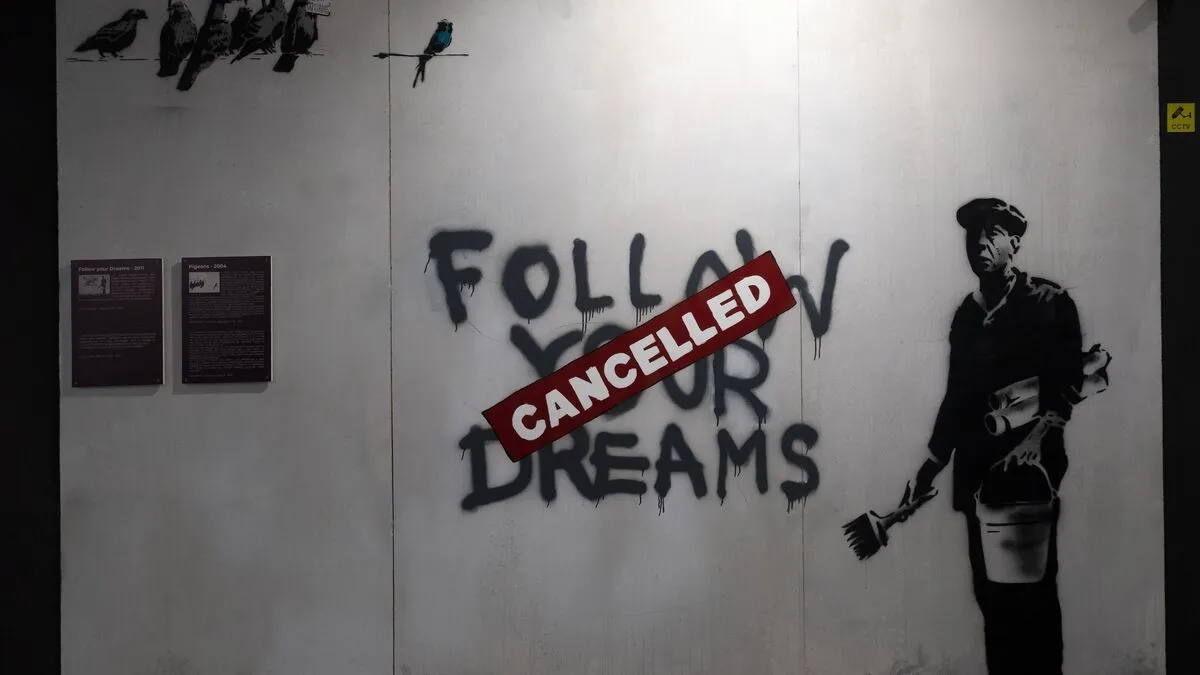 Dieses Banksy-Kunstwerk nutzte Guess unter anderem für eine Kollektion