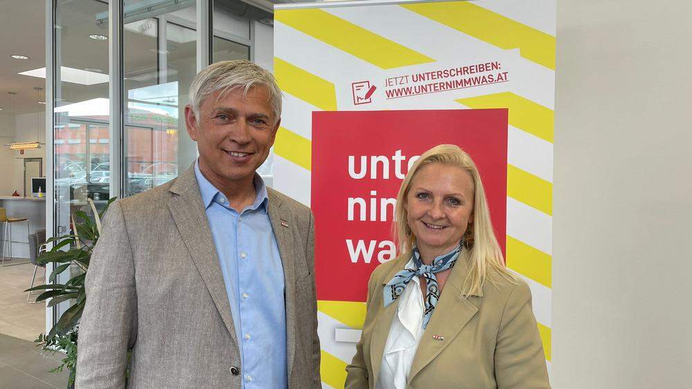 Egon Hierzegger (WKO Liezen) mit mit Viziepräsidentin Gabriele Lechner präsentierten die Kampagne in Liezen