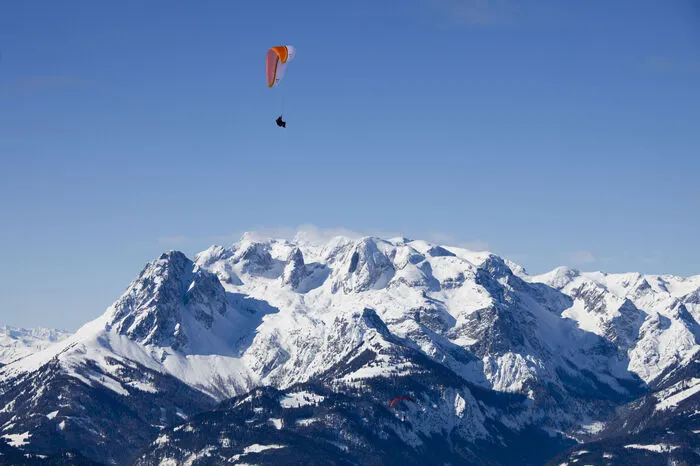 Der Bischling gehört zu einem der besten Paragliding-Gebiete in Österreich. Tandemflüge mit erfahrenen Piloten ermöglichen atemberaubende Ausblicke...