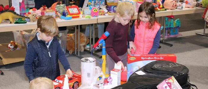 Der Secondhand-Basar lockt immer wieder viele Besucher an