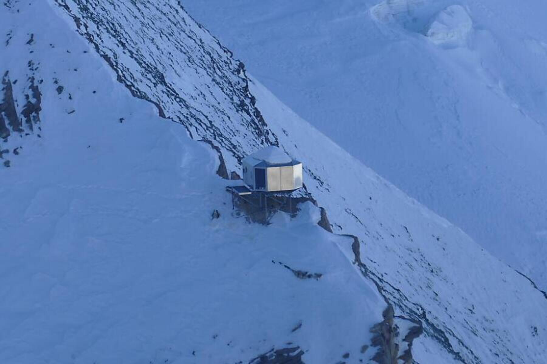 Hubschrauber im Einsatz: Tourengeher am Glockner von Lawine verschüttet