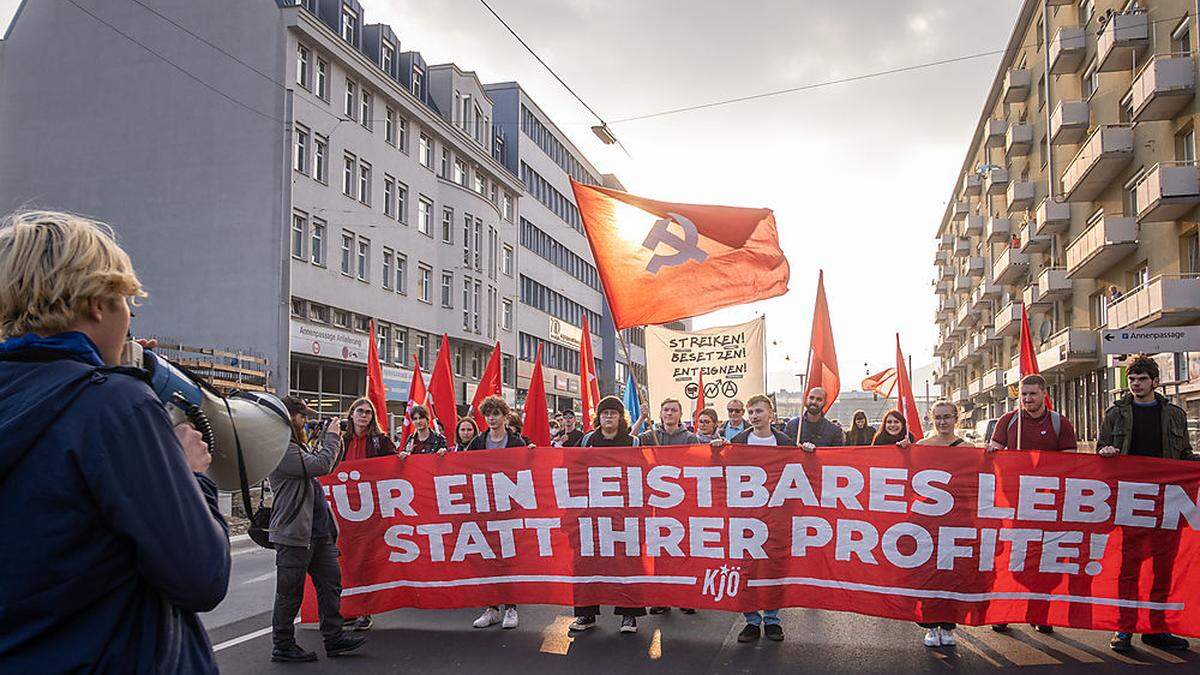 Demonstrationszug in der Keplerstraße