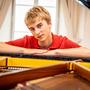 Mio Moser lebt seinen Traum und will Pianist werden