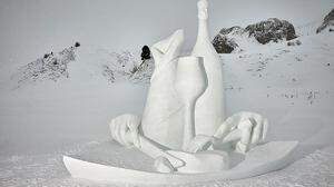 Der Sieg ging an die italienischen Künstler Ivo Piazza und Reiner Kasslatter mit der Skulptur &quot;Guten Appetit in Ischgl&quot;
