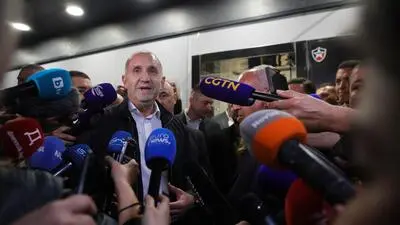 Rumen Radew verspricht Korruptionsbekämpfung (AP Photo/Valentina Petrova)