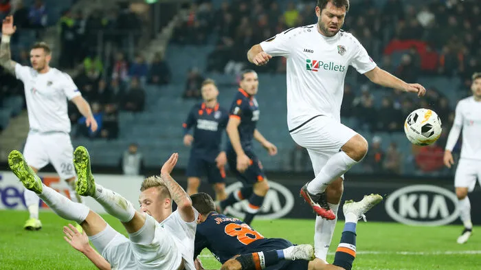 Klicken Sie sich durch die besten Schnappschüsse aus Graz zwischen dem WAC und Istanbul Basaksehir!