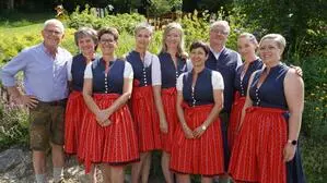 Alfred Tiefnig, Renate Tiefnig, Martina Lanzer, Anita Filzmaier, Heidi Wallner, Birgit Ebner, Johann und Andrea Ackerer sowie Raphaela Bernhard