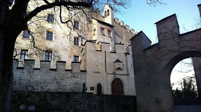 100.000 Euro werden für Schloss Bruck investiert