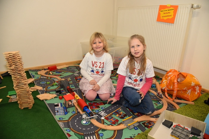 Erwachsene zahlen 5 Euro Eintritt, Kinder 4 Euro. 