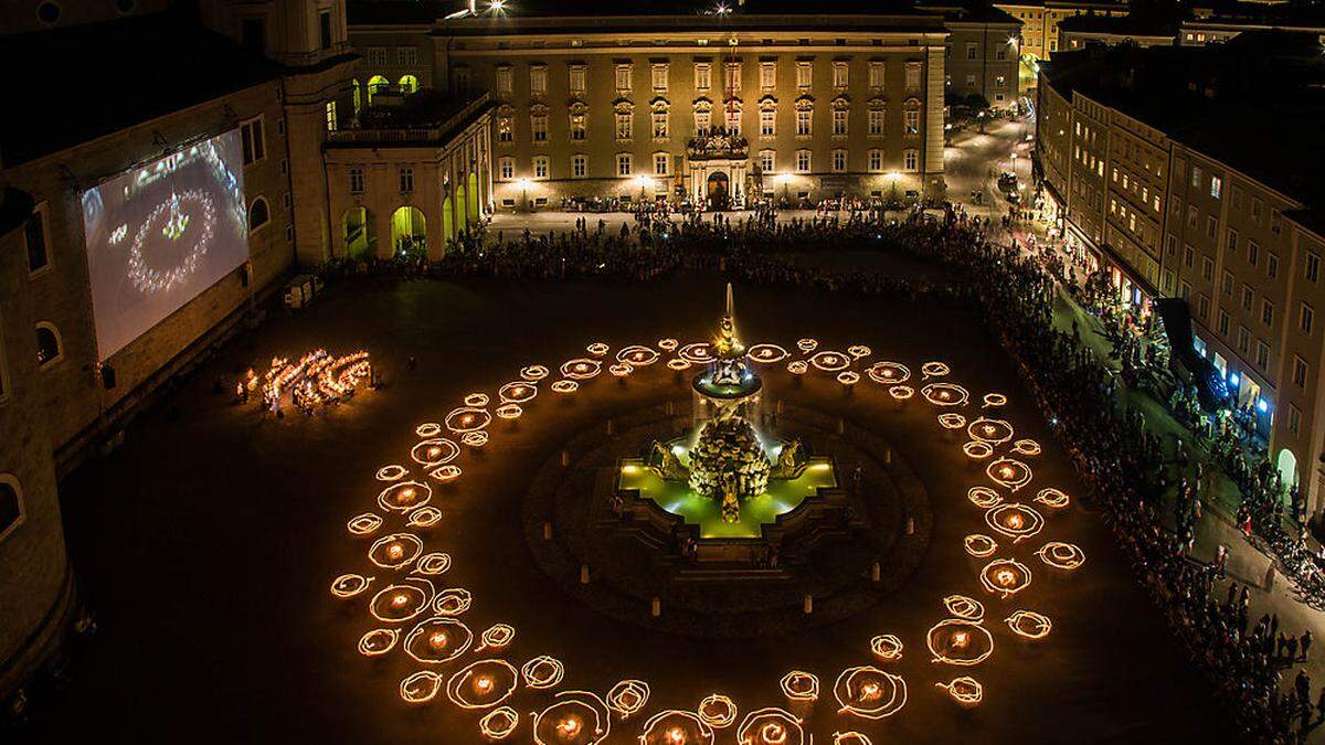 Der Fackeltanz am Residenzplatz