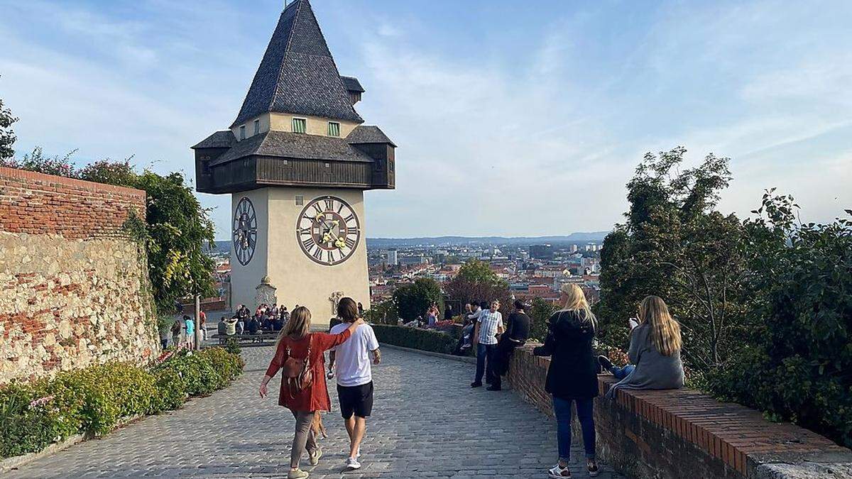 Schloßberg mit Uhrturm