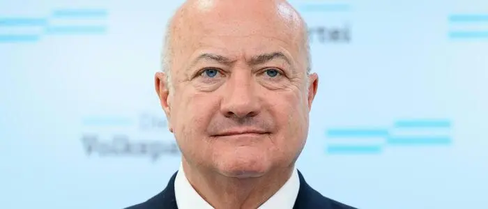 Bundeskanzler Christian Stocker (ÖVP) will in den Bundesländern mit „den Menschen“ in Kontakt treten. Diese werden jedoch im Vorfeld ausgewählt.