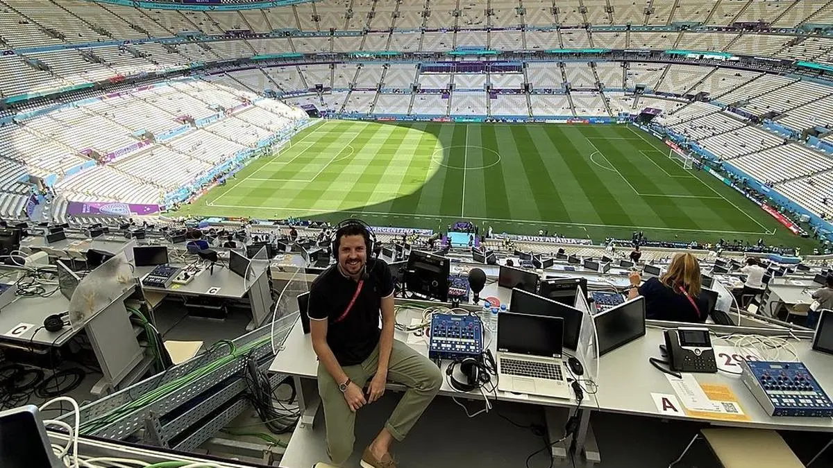 Der Klagenfurter Daniel Warmuth kommentierte in Katar neun Spiele