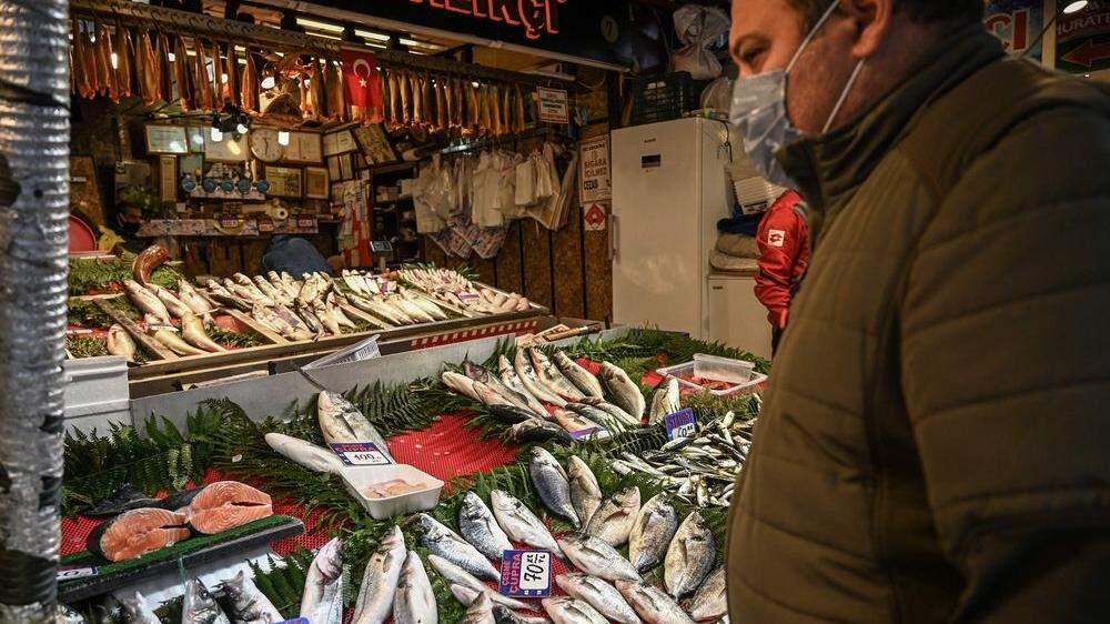 Einkaufen wird in der Türkei immer teurer