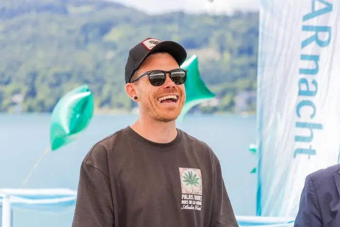 Matthias Ortner von Matakustix: Er eröffnet mit seiner Band am 3. Juli den Konzertreigen in der Wörthersee Ostbucht, die Starnacht mit Stars wie Al Bano oder Angelo Kelly geht am 10. und 11. Juli über die Bühne