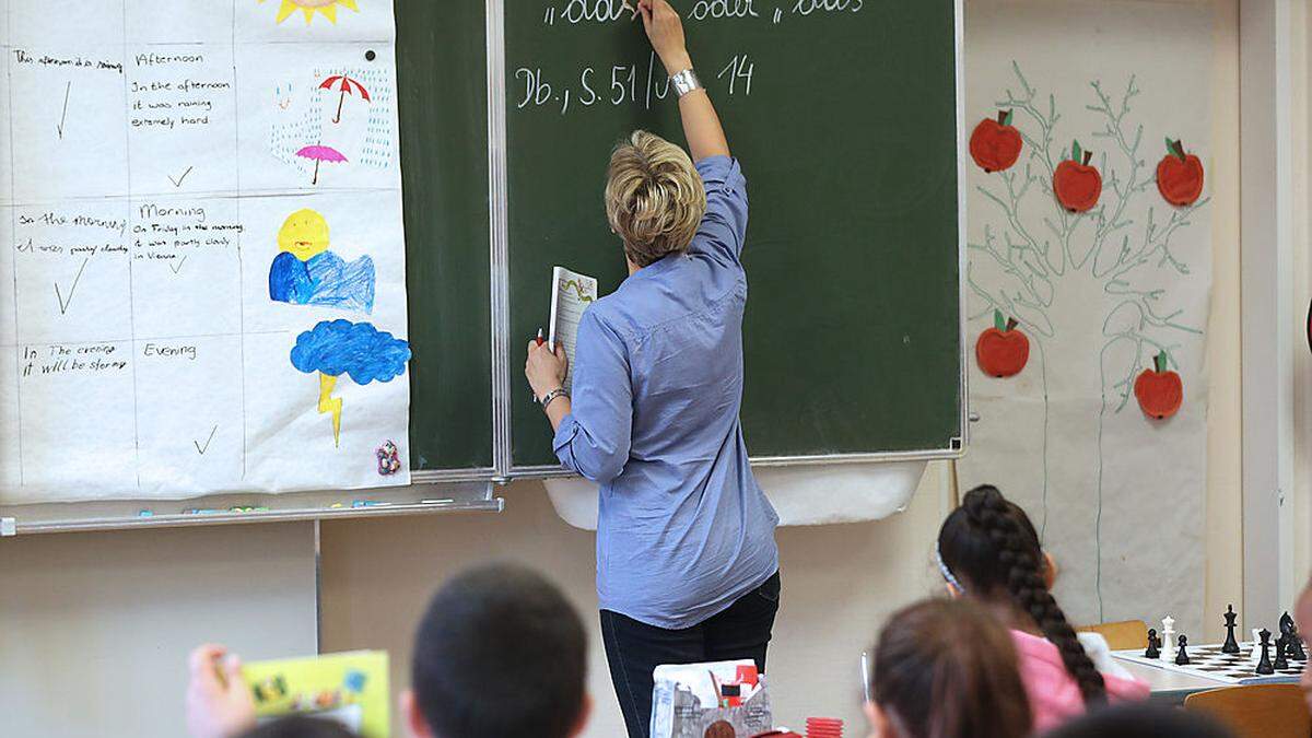 Die lange Umstellungsdauer hält laut Rechnungshof zu viele Lehrer im System