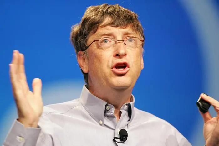 Bill Gates, chairman and chief software architect, Microsoft Corporation delivers the keynote speech during the Windows Hardware Engineering Conference 2006 in Seattle Tuesday, May 23, 2006. Microsoft Corp. on Tuesday released new test versions of what company co-founder Bill Gates called its three most important products: Windows for desktop computers, Windows for servers and the Office business software suite.  (AP Photo/John Froschauer)