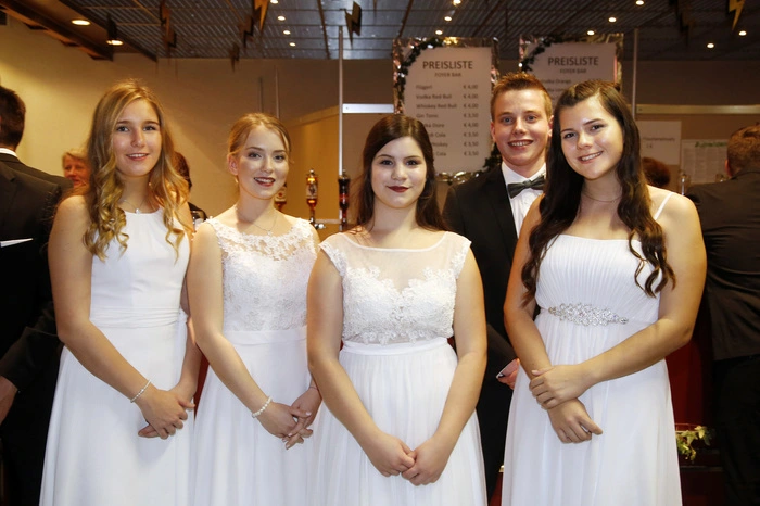 ...der beiden Maturaklassen der HAK und HTL Fürstenfeld in der Stadthalle.
