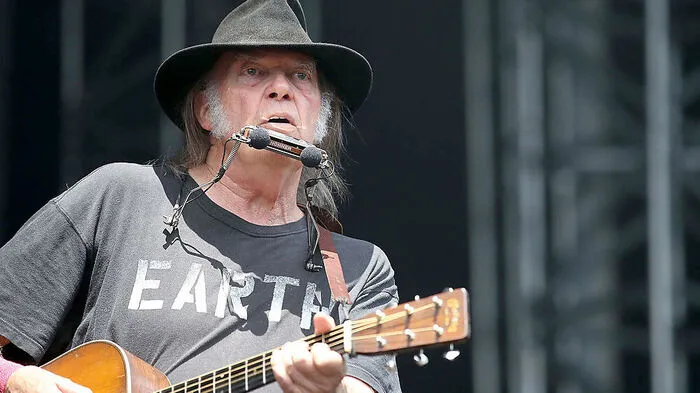 NEIL YOUNG